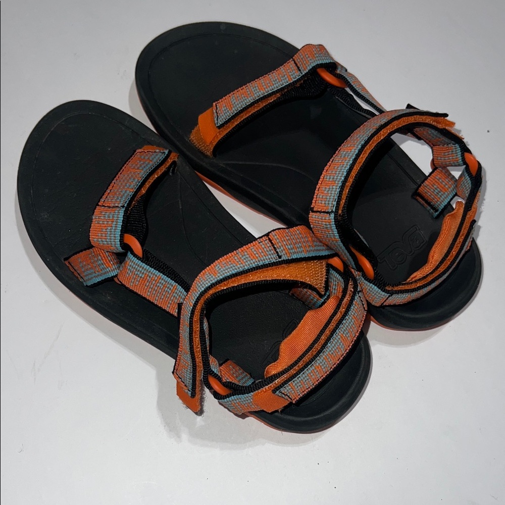 Kids Teva Orange and Black Strappy Sandals size 2 - Picture 1 of 7